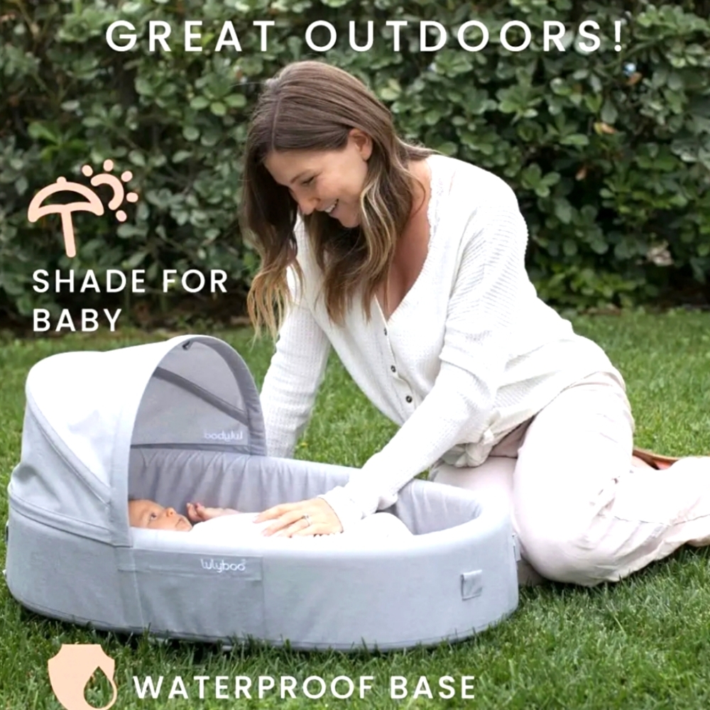 Lulyboo Bassinet To Go - rare gingham color - original box - excellent condition
